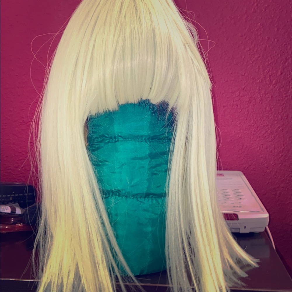 This is more of a lime green color than blonde